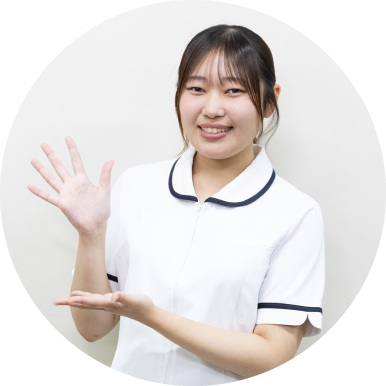 難しい内容も、先生たちが一人ひとりに寄り添って、分かるまで丁寧にサポートしてくれます