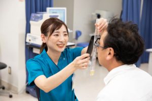眼位検査・斜視検査をしています。