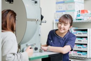 定期的に目の検査を受けて、目の健康を守りましょう。